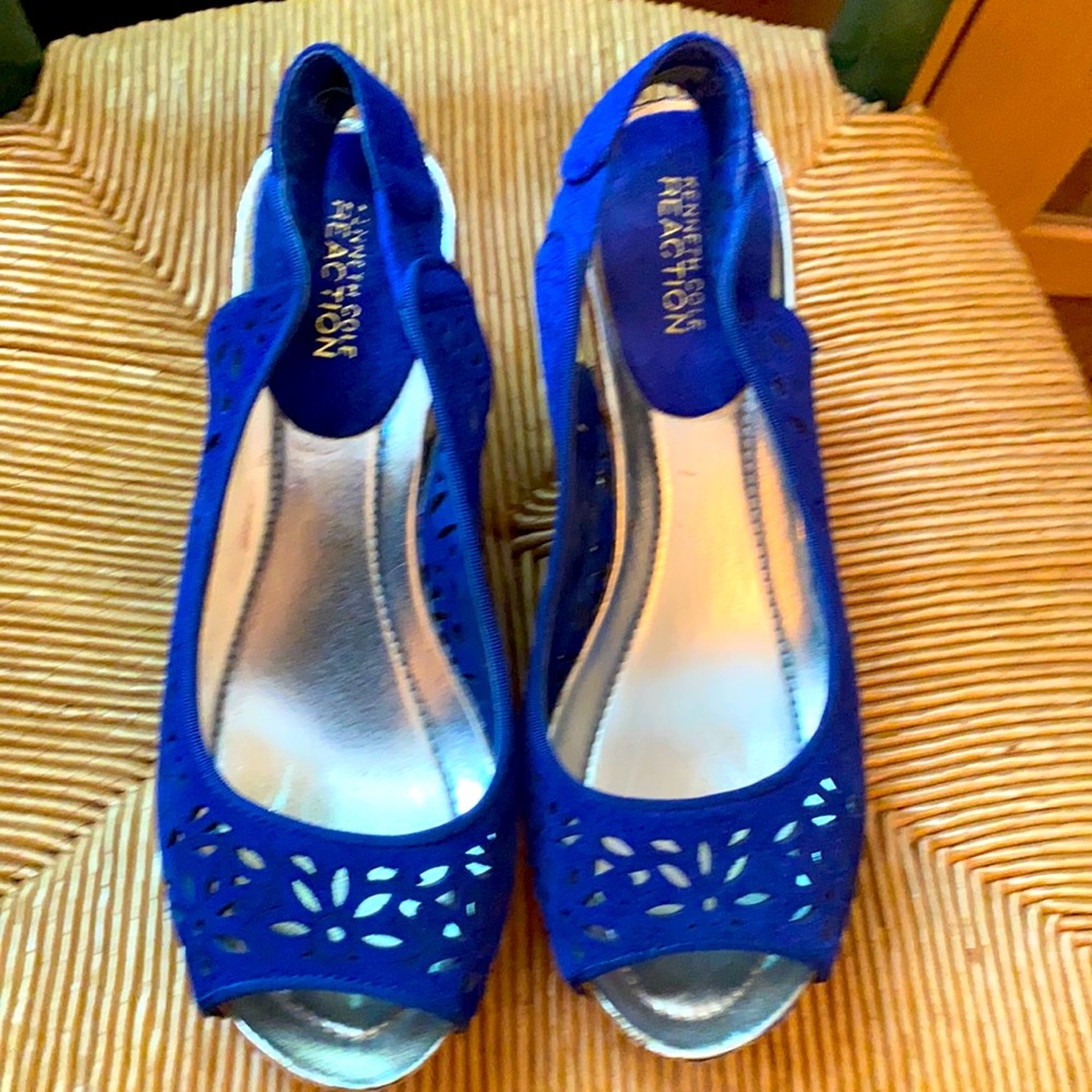 Pretty royal blue suede wedge 4 inch heels.